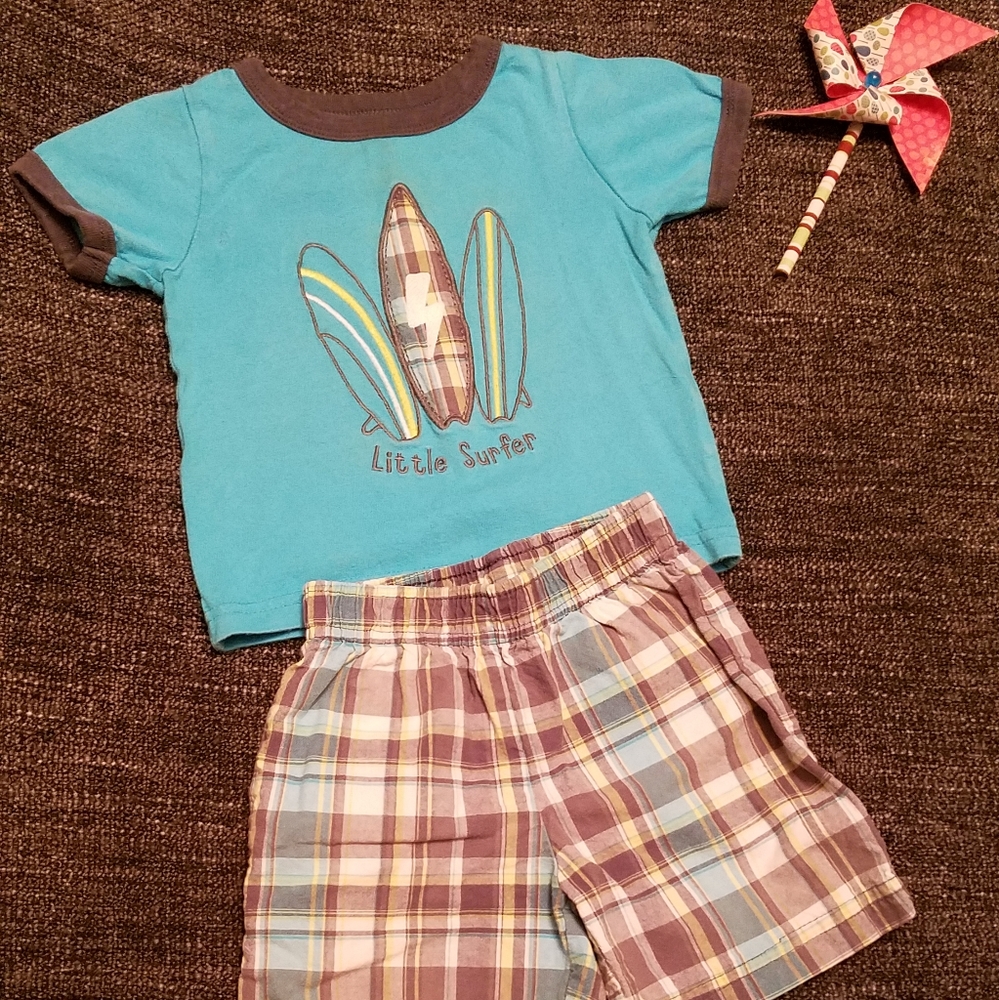 Carter's 18 months shorts and tee
